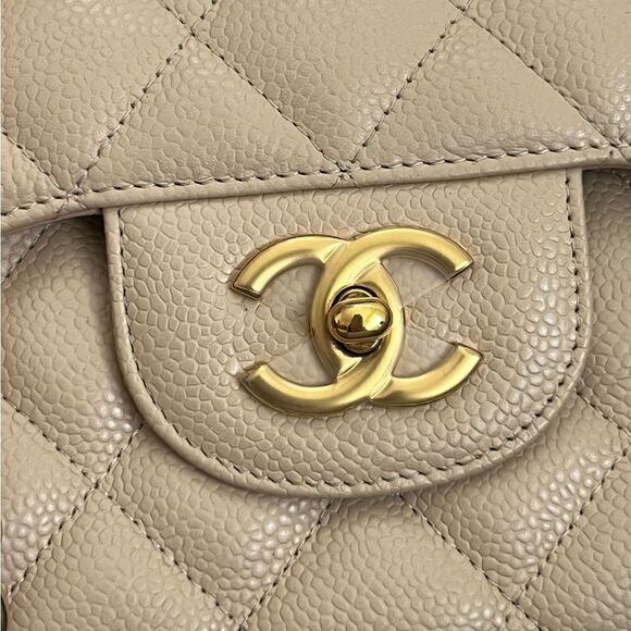 100% authentic CHANEL jumbo clair cream beige GHW - Picture 5 of 12